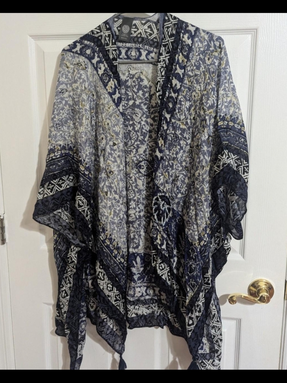 Beautiful Lightweight Kimono (Excellent Condition)